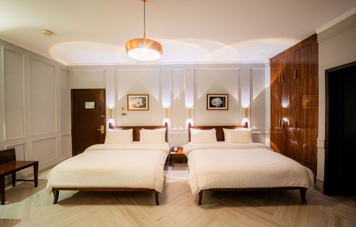 Deluxe Family Room