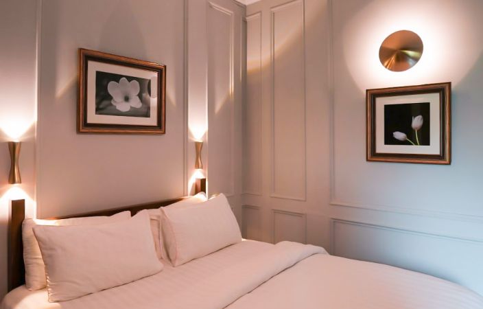 Deluxe Queen Room